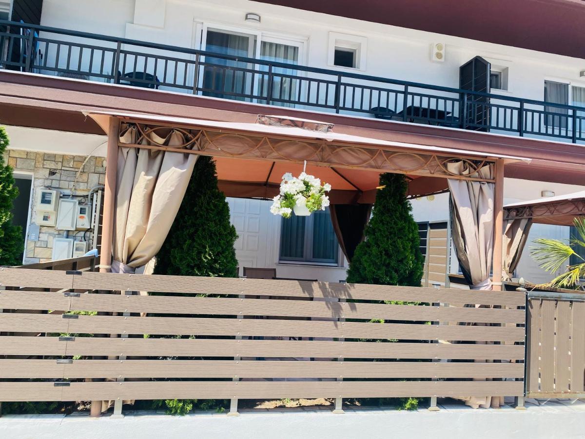Thomas Studios & Apartments Paralia Екстериор снимка